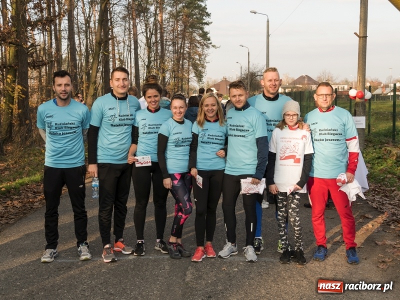 Zdjęcie w galerii na portalu naszraciborz.pl: W Kuźni Raciborskiej biegano dla Niepodległej  wiadomości z regionu