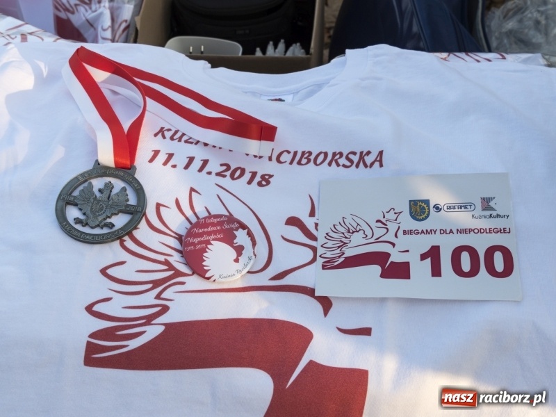 Zdjęcie w galerii na portalu naszraciborz.pl: W Kuźni Raciborskiej biegano dla Niepodległej  wiadomości z regionu