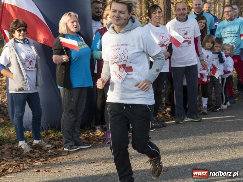 Zdjęcie w galerii na portalu naszraciborz.pl: W Kuźni Raciborskiej biegano dla Niepodległej  wiadomości z regionu