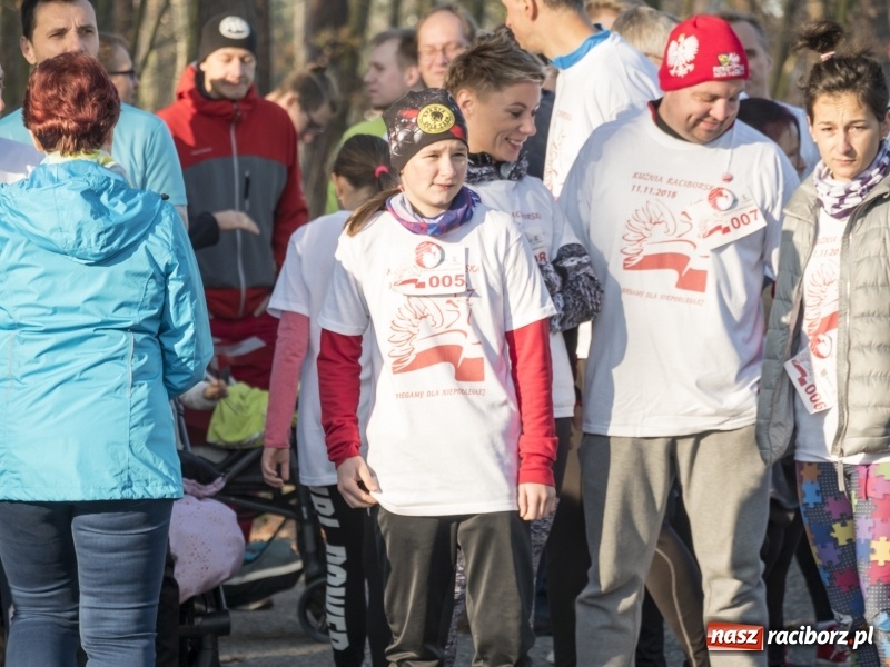 Zdjęcie w galerii na portalu naszraciborz.pl: W Kuźni Raciborskiej biegano dla Niepodległej  wiadomości z regionu