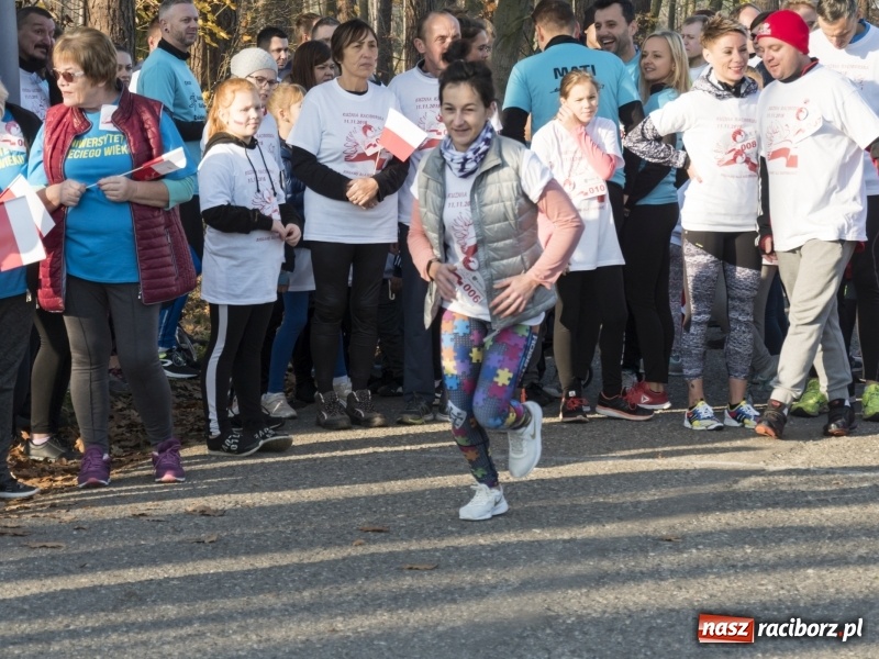 Zdjęcie w galerii na portalu naszraciborz.pl: W Kuźni Raciborskiej biegano dla Niepodległej  wiadomości z regionu