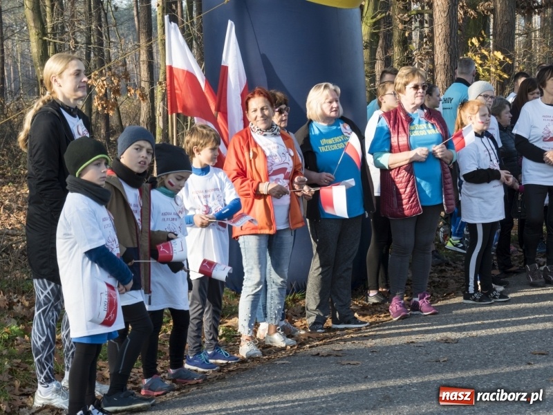 Zdjęcie w galerii na portalu naszraciborz.pl: W Kuźni Raciborskiej biegano dla Niepodległej  wiadomości z regionu