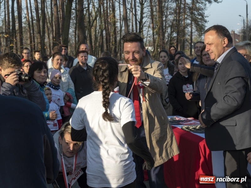 Zdjęcie w galerii na portalu naszraciborz.pl: W Kuźni Raciborskiej biegano dla Niepodległej  wiadomości z regionu