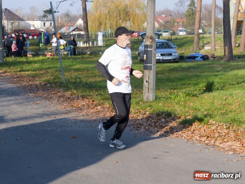 Zdjęcie w galerii na portalu naszraciborz.pl: W Kuźni Raciborskiej biegano dla Niepodległej  wiadomości z regionu