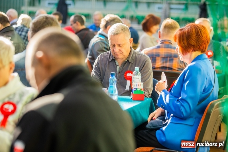 Zdjęcie w galerii na portalu naszraciborz.pl: Brydżyści walczą o Podkowę Kasztanki Marszałka wiadomości z regionu