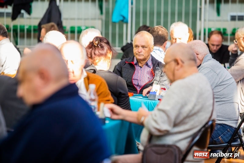 Zdjęcie w galerii na portalu naszraciborz.pl: Brydżyści walczą o Podkowę Kasztanki Marszałka wiadomości z regionu