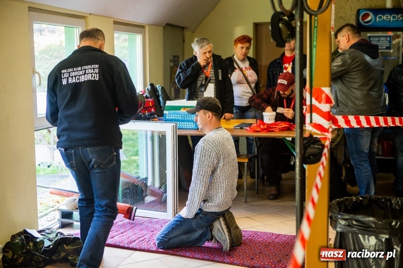 Zdjęcie w galerii na portalu naszraciborz.pl: 11 Strzałów na 11 Listopada. Patriotyczny turniej strzelecki w Raciborzu wiadomości z regionu