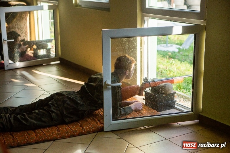 Zdjęcie w galerii na portalu naszraciborz.pl: 11 Strzałów na 11 Listopada. Patriotyczny turniej strzelecki w Raciborzu wiadomości z regionu