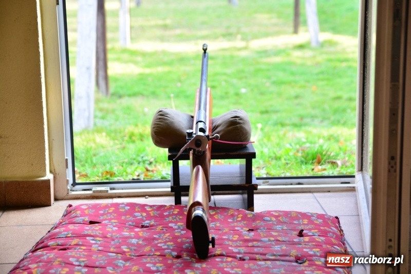 Zdjęcie w galerii na portalu naszraciborz.pl: 11 Strzałów na 11 Listopada. Patriotyczny turniej strzelecki w Raciborzu wiadomości z regionu