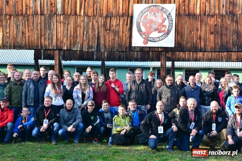 Zdjęcie w galerii na portalu naszraciborz.pl: 11 Strzałów na 11 Listopada. Patriotyczny turniej strzelecki w Raciborzu wiadomości z regionu
