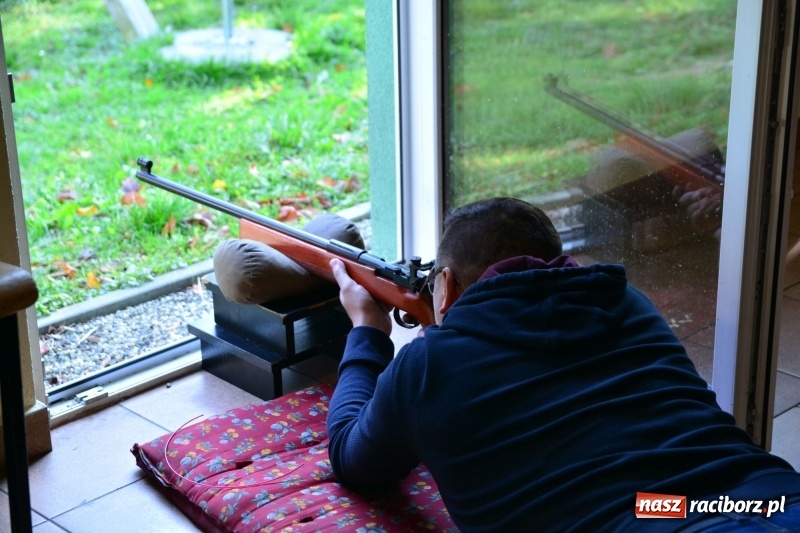 Zdjęcie w galerii na portalu naszraciborz.pl: 11 Strzałów na 11 Listopada. Patriotyczny turniej strzelecki w Raciborzu wiadomości z regionu