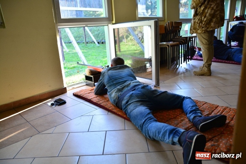 Zdjęcie w galerii na portalu naszraciborz.pl: 11 Strzałów na 11 Listopada. Patriotyczny turniej strzelecki w Raciborzu wiadomości z regionu