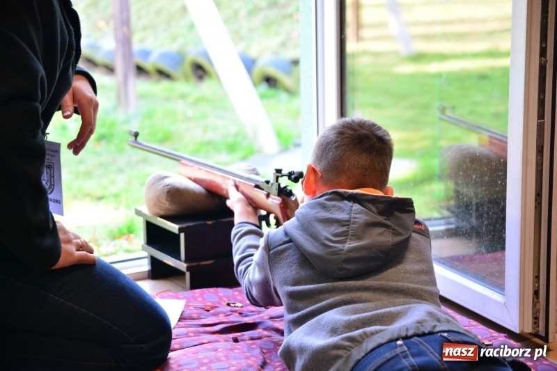 Zdjęcie w galerii na portalu naszraciborz.pl: 11 Strzałów na 11 Listopada. Patriotyczny turniej strzelecki w Raciborzu wiadomości z regionu