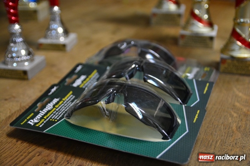 Zdjęcie w galerii na portalu naszraciborz.pl: 11 Strzałów na 11 Listopada. Patriotyczny turniej strzelecki w Raciborzu wiadomości z regionu