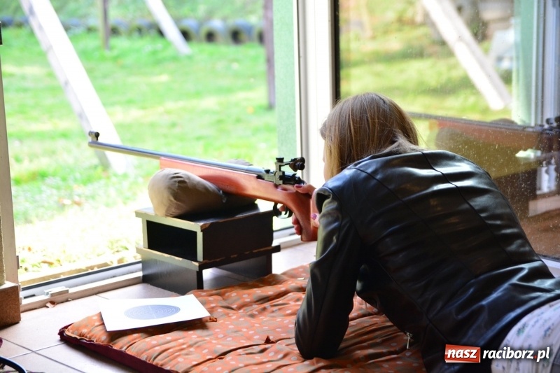 Zdjęcie w galerii na portalu naszraciborz.pl: 11 Strzałów na 11 Listopada. Patriotyczny turniej strzelecki w Raciborzu wiadomości z regionu