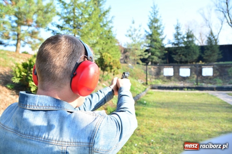 Zdjęcie w galerii na portalu naszraciborz.pl: 11 Strzałów na 11 Listopada. Patriotyczny turniej strzelecki w Raciborzu wiadomości z regionu