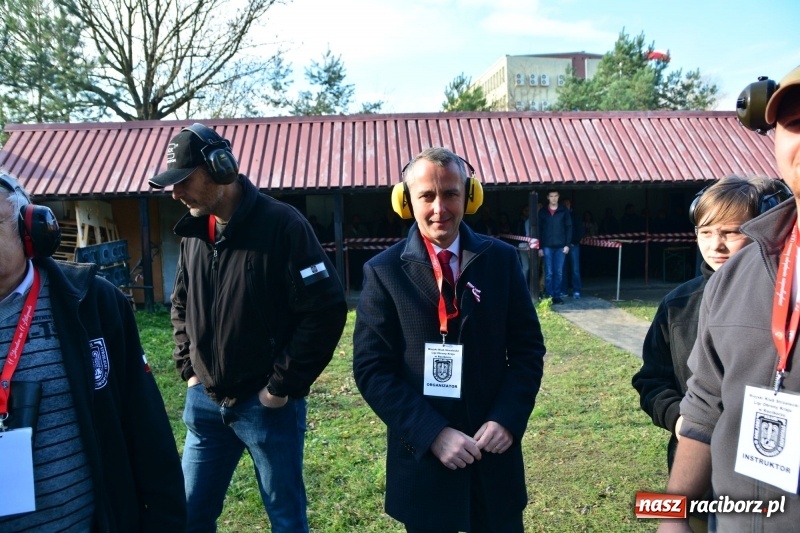 Zdjęcie w galerii na portalu naszraciborz.pl: 11 Strzałów na 11 Listopada. Patriotyczny turniej strzelecki w Raciborzu wiadomości z regionu