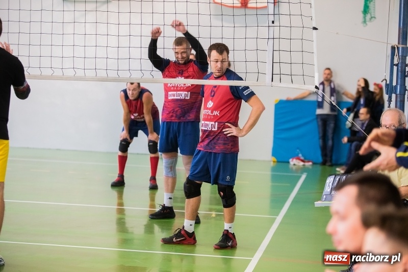 Zdjęcie w galerii na portalu naszraciborz.pl: RLPS: Zwycięstwa faworytów w lidze męskiej. Pięciosetowy maraton u kobiet wiadomości z regionu