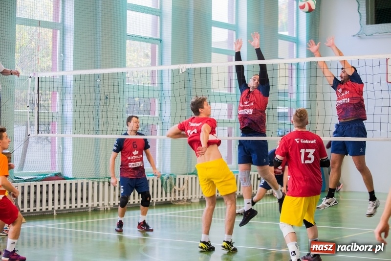 Zdjęcie w galerii na portalu naszraciborz.pl: RLPS: Zwycięstwa faworytów w lidze męskiej. Pięciosetowy maraton u kobiet wiadomości z regionu