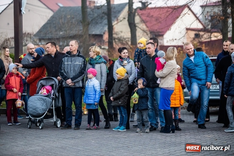 Zdjęcie w galerii na portalu naszraciborz.pl: W Krzanowicach od Mikołaszka ze świętym Marcinem na smaczne rogale wiadomości z regionu