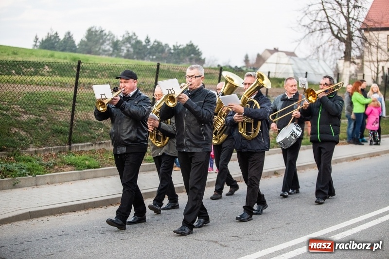 Zdjęcie w galerii na portalu naszraciborz.pl: W Krzanowicach od Mikołaszka ze świętym Marcinem na smaczne rogale wiadomości z regionu
