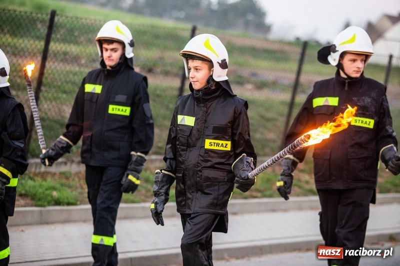 Zdjęcie w galerii na portalu naszraciborz.pl: W Krzanowicach od Mikołaszka ze świętym Marcinem na smaczne rogale wiadomości z regionu