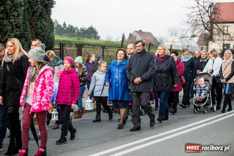 Zdjęcie w galerii na portalu naszraciborz.pl: W Krzanowicach od Mikołaszka ze świętym Marcinem na smaczne rogale wiadomości z regionu