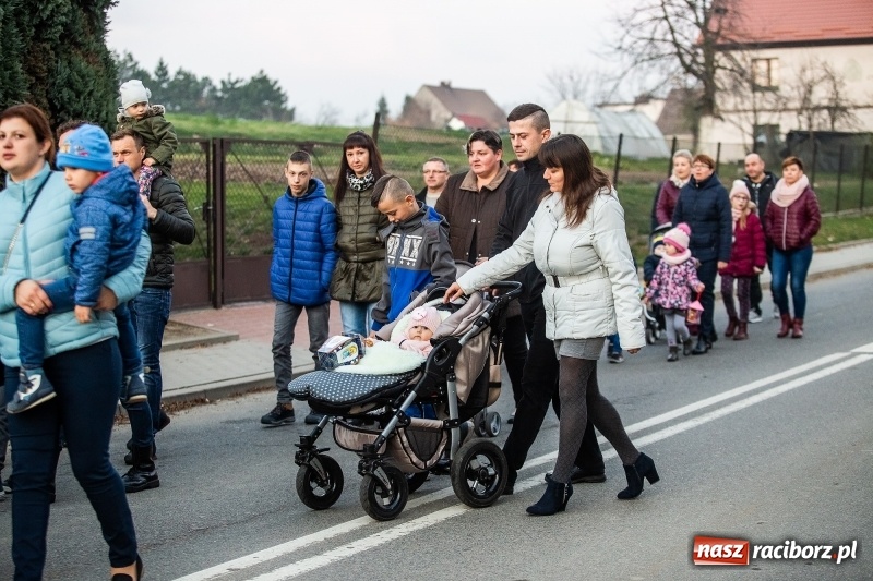 Zdjęcie w galerii na portalu naszraciborz.pl: W Krzanowicach od Mikołaszka ze świętym Marcinem na smaczne rogale wiadomości z regionu