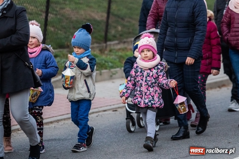 Zdjęcie w galerii na portalu naszraciborz.pl: W Krzanowicach od Mikołaszka ze świętym Marcinem na smaczne rogale wiadomości z regionu