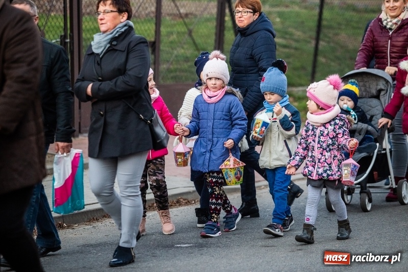 Zdjęcie w galerii na portalu naszraciborz.pl: W Krzanowicach od Mikołaszka ze świętym Marcinem na smaczne rogale wiadomości z regionu
