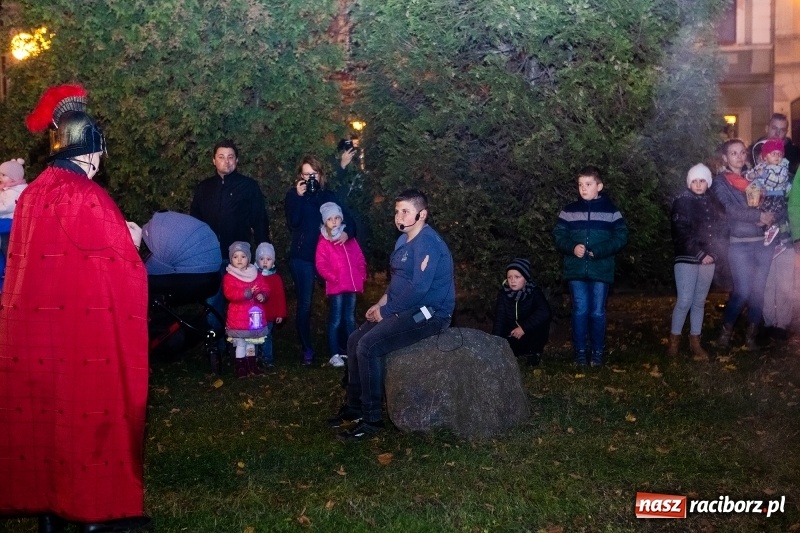 Zdjęcie w galerii na portalu naszraciborz.pl: W Krzanowicach od Mikołaszka ze świętym Marcinem na smaczne rogale wiadomości z regionu