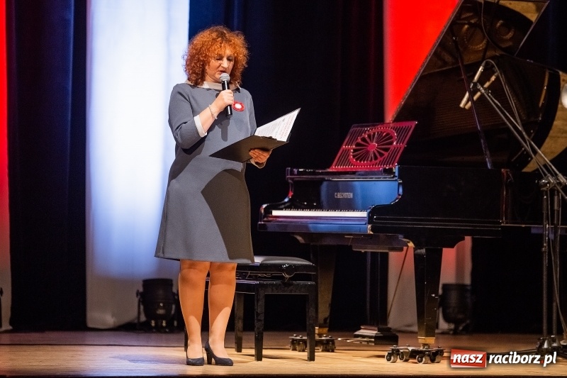 Zdjęcie w galerii na portalu naszraciborz.pl: Niepodległość na cztery ręce w RCK wiadomości z regionu