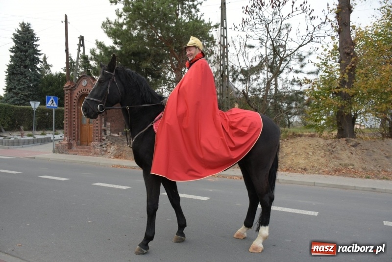 Zdjęcie w galerii na portalu naszraciborz.pl: Chorągiew Zaciężna Armati i święty Marcin w Bieńkowicach  wiadomości z regionu