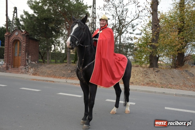 Zdjęcie w galerii na portalu naszraciborz.pl: Chorągiew Zaciężna Armati i święty Marcin w Bieńkowicach  wiadomości z regionu
