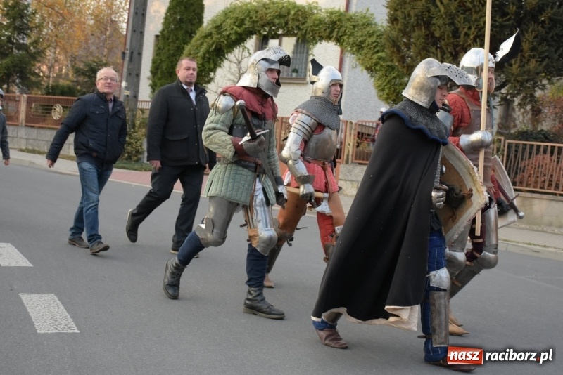 Zdjęcie w galerii na portalu naszraciborz.pl: Chorągiew Zaciężna Armati i święty Marcin w Bieńkowicach  wiadomości z regionu
