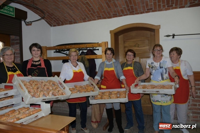 Zdjęcie w galerii na portalu naszraciborz.pl: Chorągiew Zaciężna Armati i święty Marcin w Bieńkowicach  wiadomości z regionu
