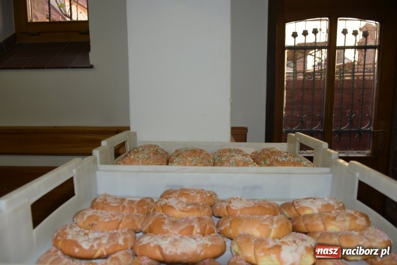 Zdjęcie w galerii na portalu naszraciborz.pl: Chorągiew Zaciężna Armati i święty Marcin w Bieńkowicach  wiadomości z regionu