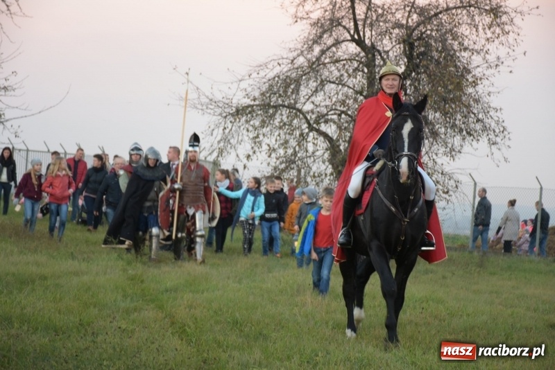 Zdjęcie w galerii na portalu naszraciborz.pl: Chorągiew Zaciężna Armati i święty Marcin w Bieńkowicach  wiadomości z regionu