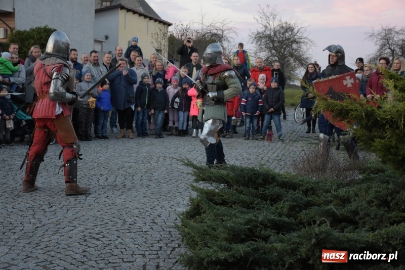 Zdjęcie w galerii na portalu naszraciborz.pl: Chorągiew Zaciężna Armati i święty Marcin w Bieńkowicach  wiadomości z regionu