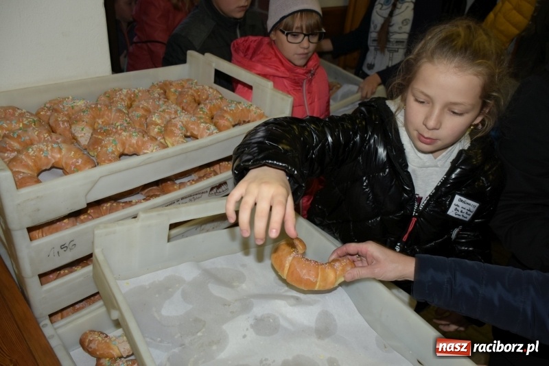 Zdjęcie w galerii na portalu naszraciborz.pl: Chorągiew Zaciężna Armati i święty Marcin w Bieńkowicach  wiadomości z regionu