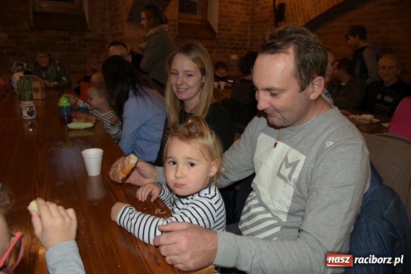 Zdjęcie w galerii na portalu naszraciborz.pl: Chorągiew Zaciężna Armati i święty Marcin w Bieńkowicach  wiadomości z regionu