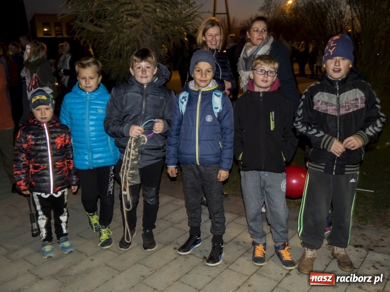 Zdjęcie w galerii na portalu naszraciborz.pl: Ponad dwa tysiące rogali na św. Marcina w Kuźni Raciborskiej!  wiadomości z regionu