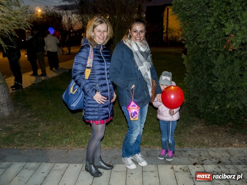 Zdjęcie w galerii na portalu naszraciborz.pl: Ponad dwa tysiące rogali na św. Marcina w Kuźni Raciborskiej!  wiadomości z regionu