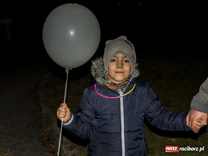 Zdjęcie w galerii na portalu naszraciborz.pl: Ponad dwa tysiące rogali na św. Marcina w Kuźni Raciborskiej!  wiadomości z regionu