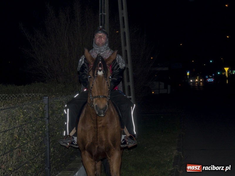 Zdjęcie w galerii na portalu naszraciborz.pl: Ponad dwa tysiące rogali na św. Marcina w Kuźni Raciborskiej!  wiadomości z regionu