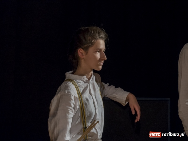 Zdjęcie w galerii na portalu naszraciborz.pl: W Nędzy 11 listopada uczcili sztuką!  wiadomości z regionu