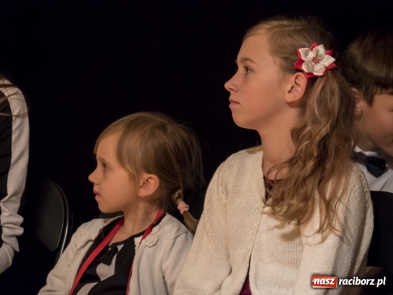 Zdjęcie w galerii na portalu naszraciborz.pl: W Nędzy 11 listopada uczcili sztuką!  wiadomości z regionu