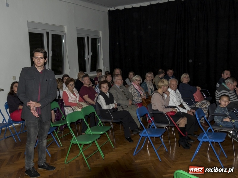 Zdjęcie w galerii na portalu naszraciborz.pl: W Nędzy 11 listopada uczcili sztuką!  wiadomości z regionu