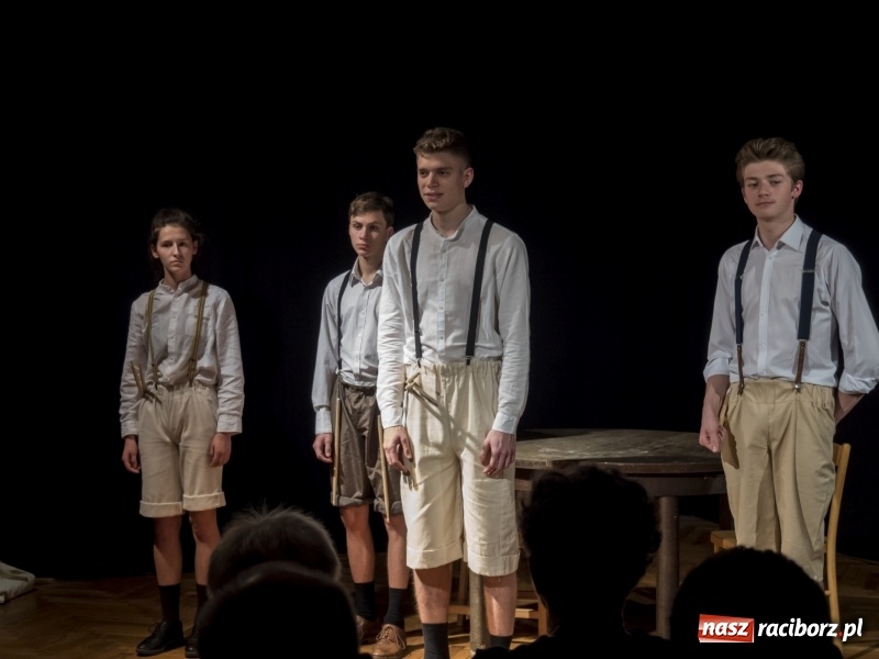 Zdjęcie w galerii na portalu naszraciborz.pl: W Nędzy 11 listopada uczcili sztuką!  wiadomości z regionu