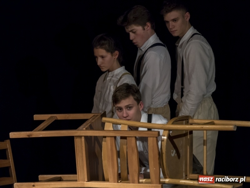 Zdjęcie w galerii na portalu naszraciborz.pl: W Nędzy 11 listopada uczcili sztuką!  wiadomości z regionu